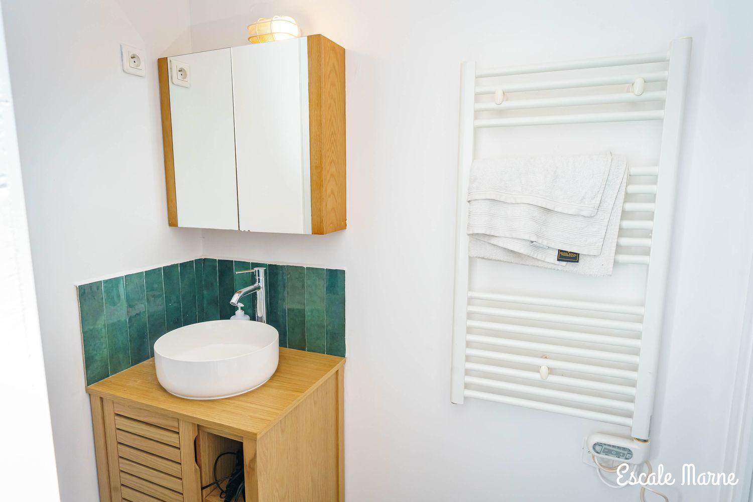Escale-Marne Fr - 202 - Free Parking - Free Luggage Storage - All Equipped - Linen Included - Washing Machine - 10Mn Walk Metro 8 - Rer A - Panoramic View - From 1 To 14 Guests Maisons-Alfort Rom bilde