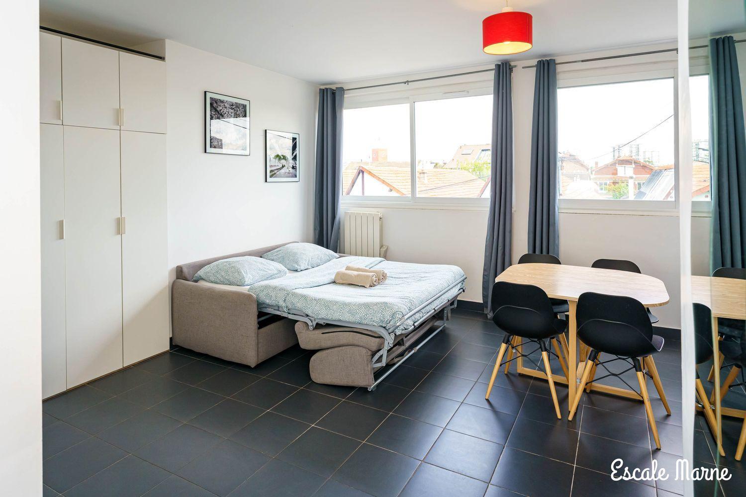 Escale-Marne Fr - 202 - Free Parking - Free Luggage Storage - All Equipped - Linen Included - Washing Machine - 10Mn Walk Metro 8 - Rer A - Panoramic View - From 1 To 14 Guests Maisons-Alfort Rom bilde