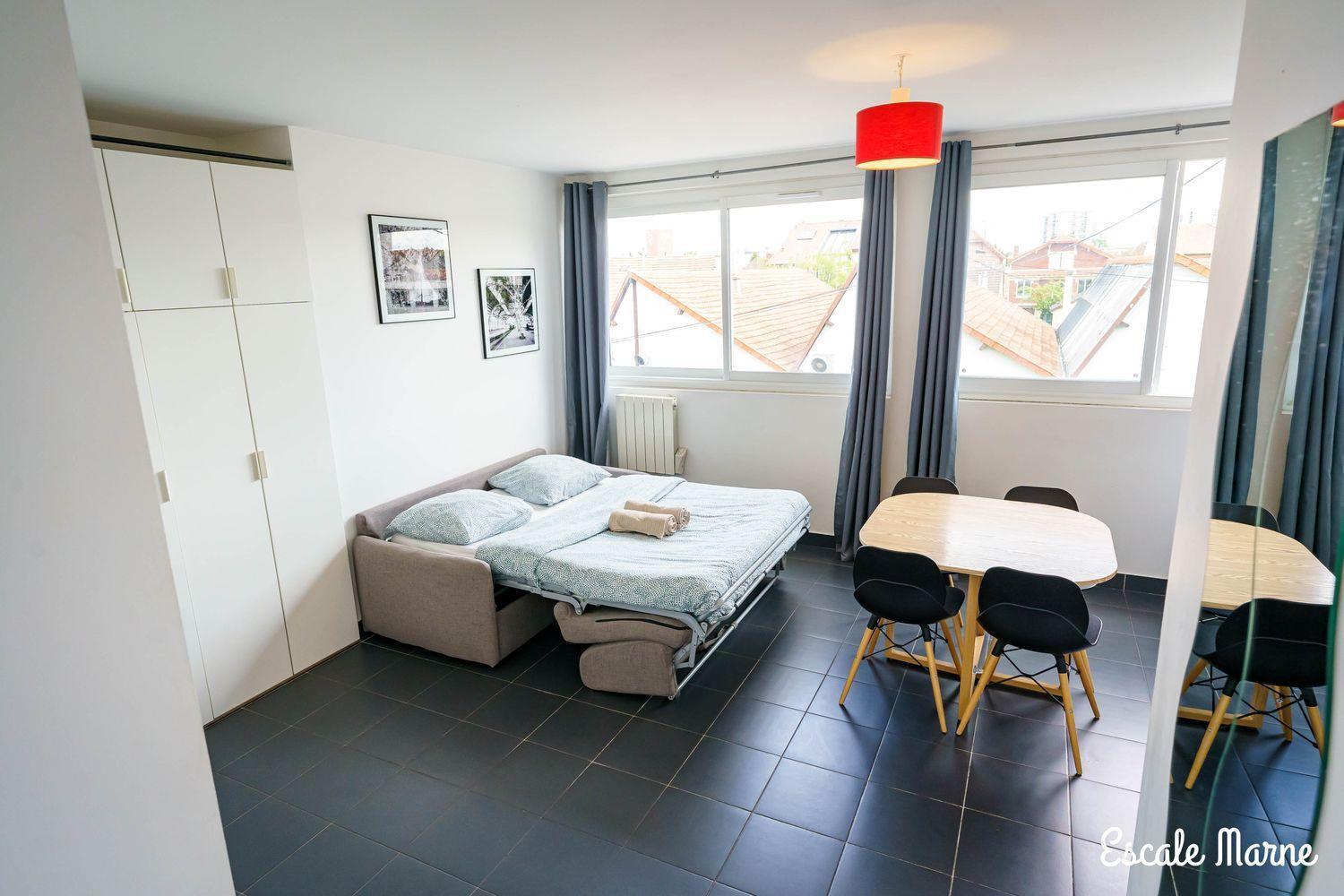 Escale-Marne Fr - 202 - Free Parking - Free Luggage Storage - All Equipped - Linen Included - Washing Machine - 10Mn Walk Metro 8 - Rer A - Panoramic View - From 1 To 14 Guests Maisons-Alfort Rom bilde